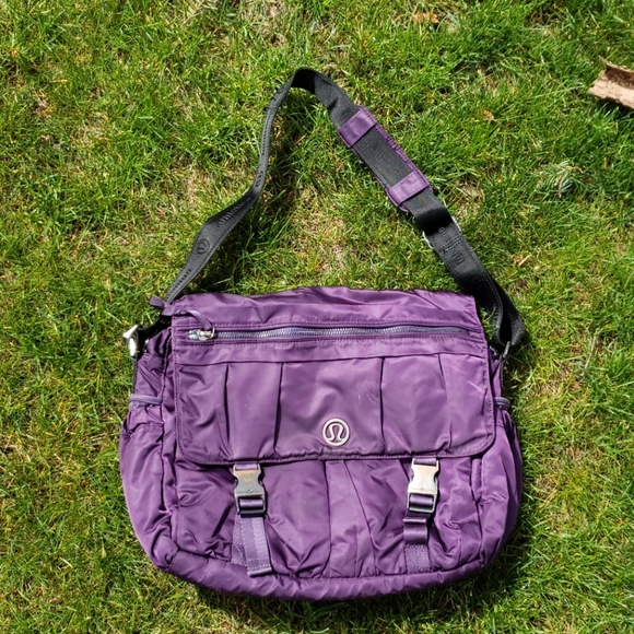 Lululemon Purple Gym Bag 💜🤸♀️🧘♀️🤽♀️💜